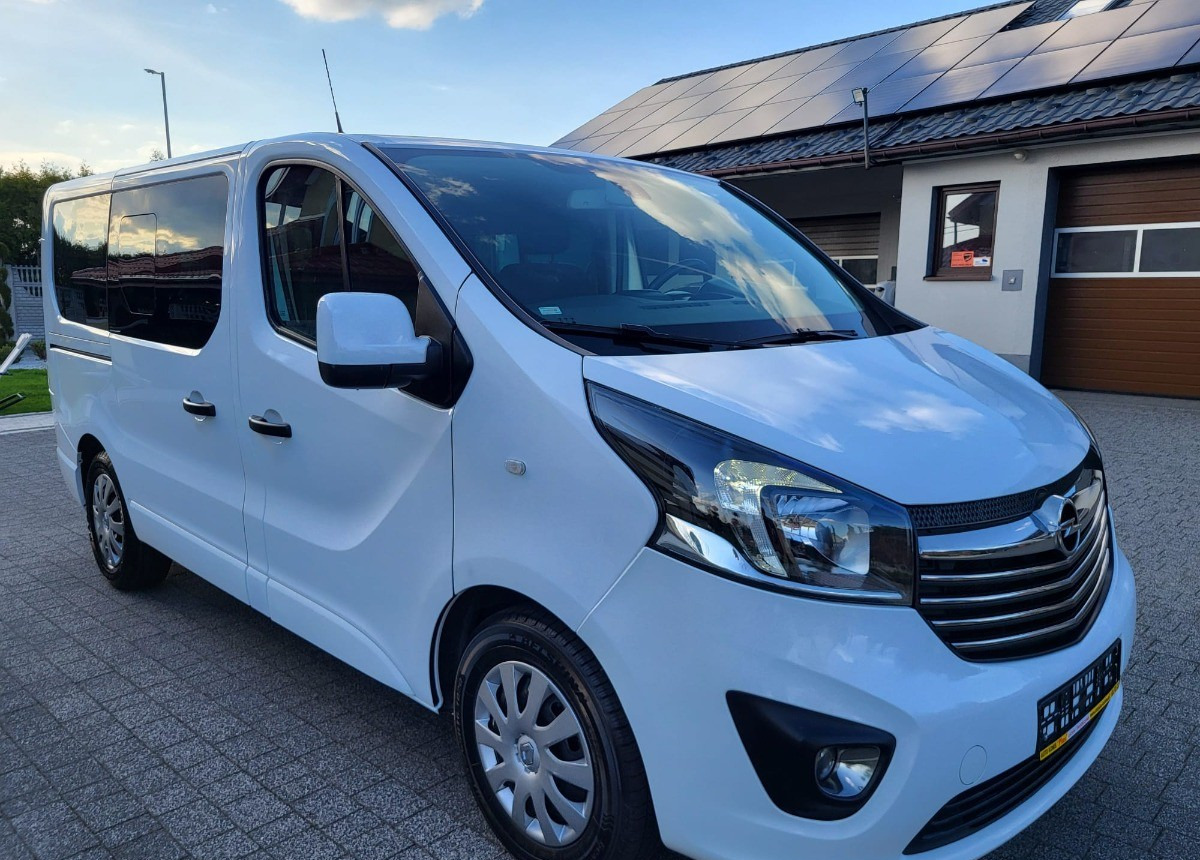 Opel Vivaro bogato doposażone serwisowane Zarejstrowane - Επιβατικό βαν: φωτογραφία 5 Opel Vivaro bogato doposażone serwisowane Zarejstrowane - Επιβατικό βαν: φωτογραφία 5