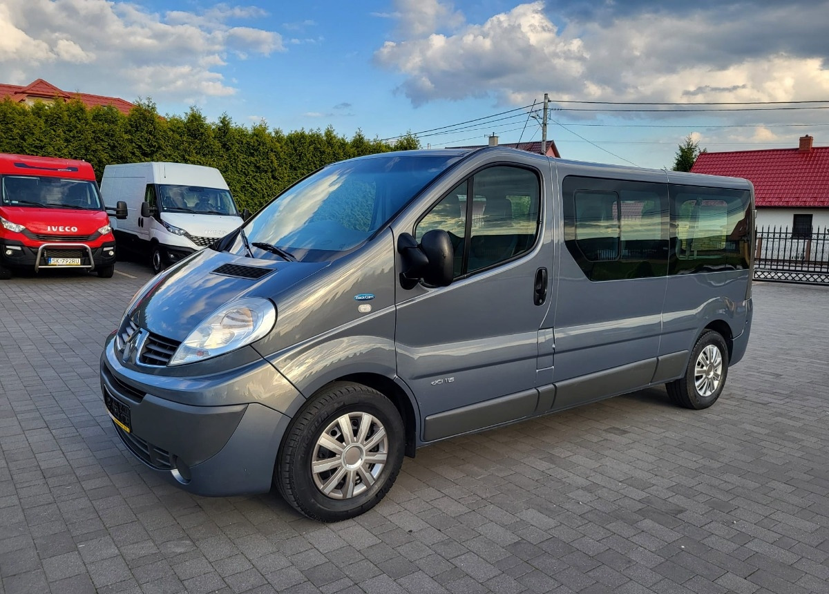 Renault Trafic 9 -osobowy Salon Polska I właściciel Bezwypadkowy Lakier - Μικρό λεωφορείο, Επιβατικό βαν: φωτογραφία 4 Renault Trafic 9 -osobowy Salon Polska I właściciel Bezwypadkowy Lakier - Μικρό λεωφορείο, Επιβατικό βαν: φωτογραφία 4