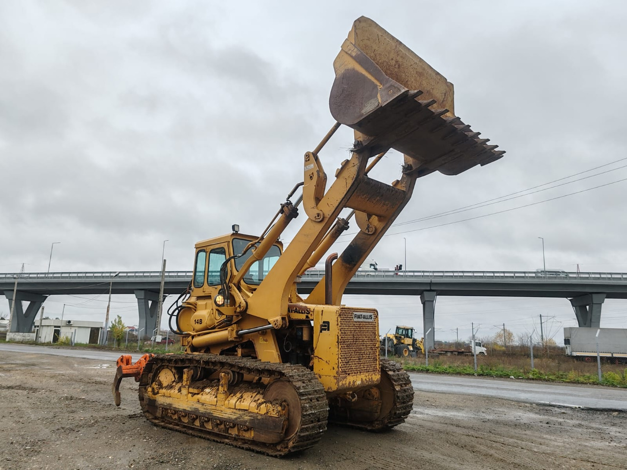 Fiat Allis FL14B - Ερπυστριοφόρος φορτωτής: φωτογραφία 4 Fiat Allis FL14B - Ερπυστριοφόρος φορτωτής: φωτογραφία 4