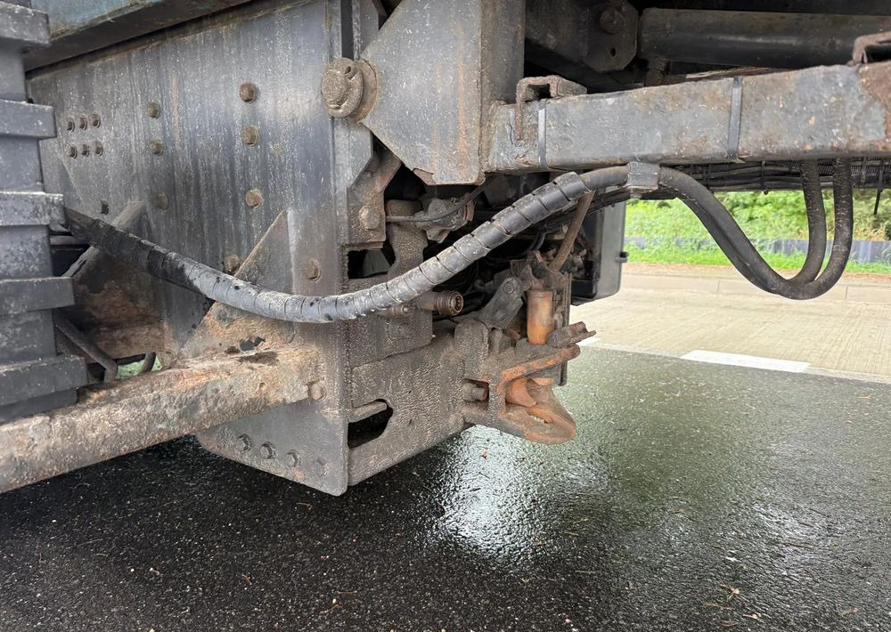 Scania R380 PD Autopomoc Specialny tacho na tarczki wciągarka - Φορτηγό ρυμούλκησης: φωτογραφία 4 Scania R380 PD Autopomoc Specialny tacho na tarczki wciągarka - Φορτηγό ρυμούλκησης: φωτογραφία 4