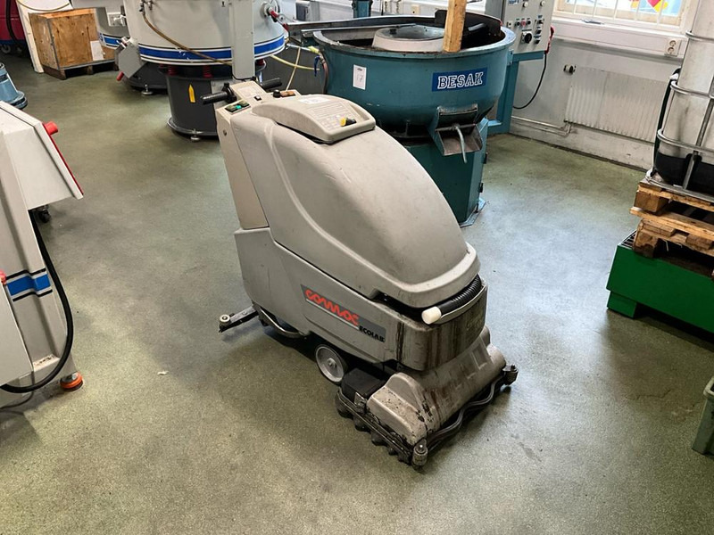 Comac Simpla 50 Bt - Μηχανήμα επεξεργασίας μετάλλου: φωτογραφία 1 Comac Simpla 50 Bt - Μηχανήμα επεξεργασίας μετάλλου: φωτογραφία 1