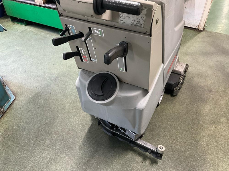 Comac Simpla 50 Bt - Μηχανήμα επεξεργασίας μετάλλου: φωτογραφία 5 Comac Simpla 50 Bt - Μηχανήμα επεξεργασίας μετάλλου: φωτογραφία 5