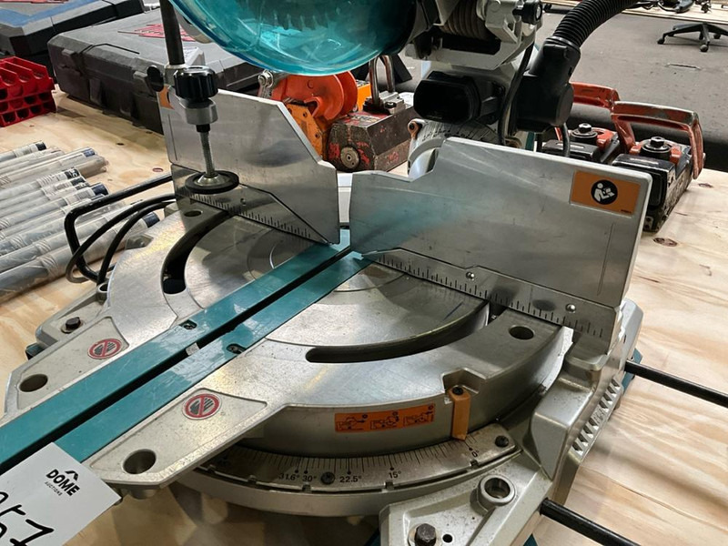 Makita LS1219L - Μηχανήμα επεξεργασίας μετάλλου: φωτογραφία 5 Makita LS1219L - Μηχανήμα επεξεργασίας μετάλλου: φωτογραφία 5