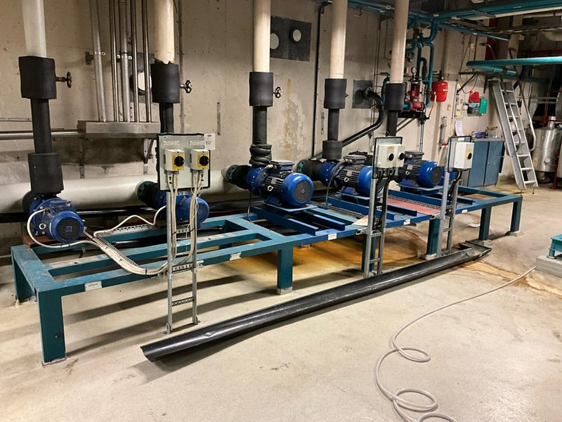 Onbekend - Μηχανήμα επεξεργασίας μετάλλου: φωτογραφία 1 Onbekend - Μηχανήμα επεξεργασίας μετάλλου: φωτογραφία 1