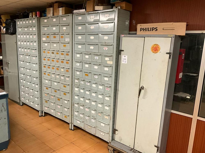 Onbekend - Εξοπλισμός γκαράζ: φωτογραφία 2 Onbekend - Εξοπλισμός γκαράζ: φωτογραφία 2