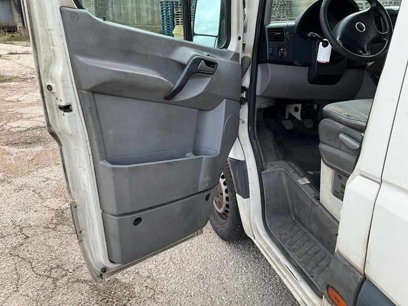 Volkswagen Crafter - Βαν: φωτογραφία 5 Volkswagen Crafter - Βαν: φωτογραφία 5
