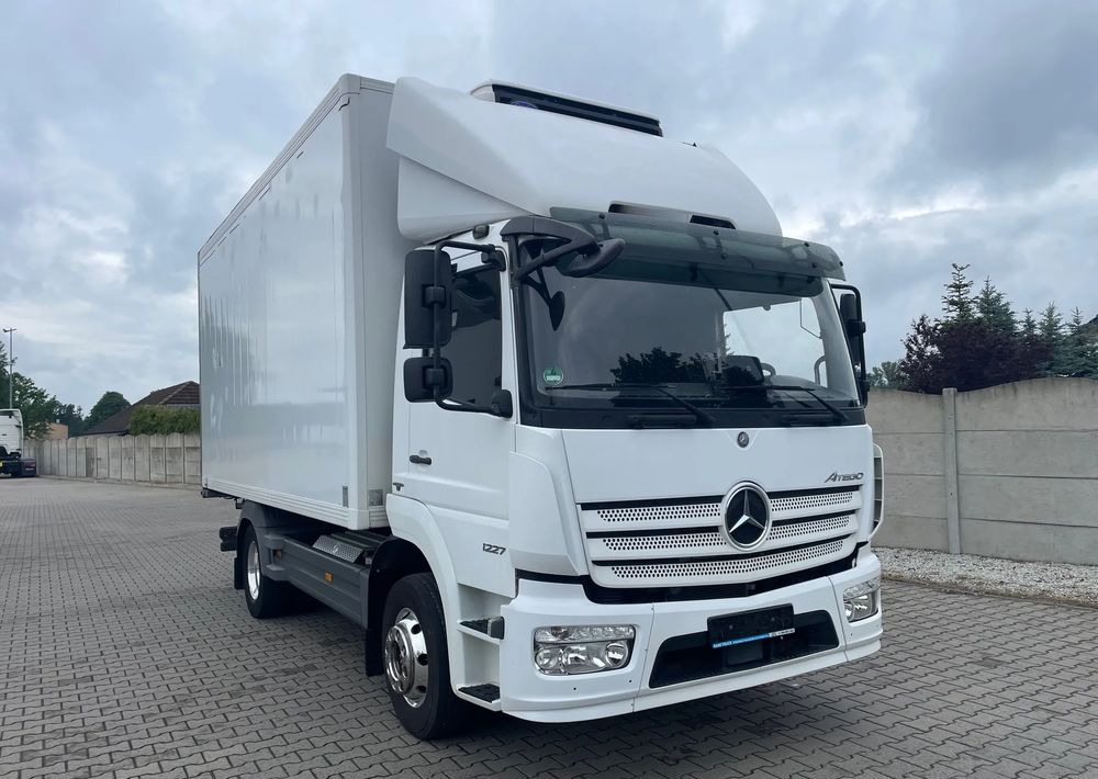 Mercedes-Benz ATEGO 1227 CHŁODNIA HAKOWA / HAKÓWKA - Φορτηγό ψυγείο: φωτογραφία 3 Mercedes-Benz ATEGO 1227 CHŁODNIA HAKOWA / HAKÓWKA - Φορτηγό ψυγείο: φωτογραφία 3