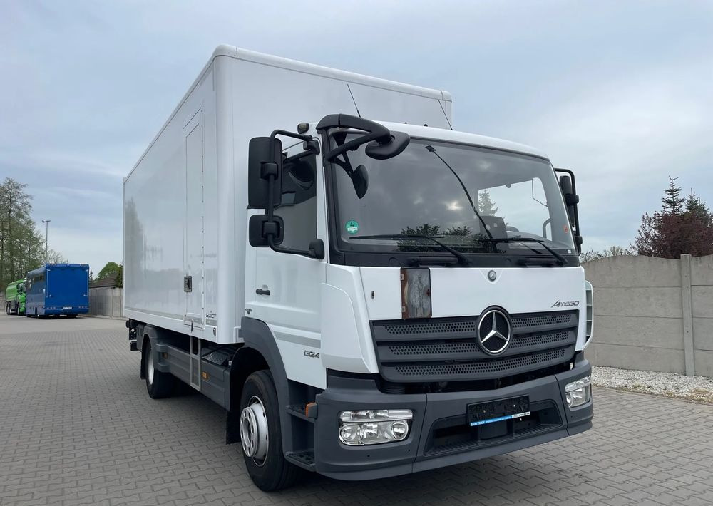 Mercedes-Benz ATEGO 1324, 15 EUROPALET, ŁADOWNOŚĆ 7,5 T - Φορτηγό κόφα: φωτογραφία 3 Mercedes-Benz ATEGO 1324, 15 EUROPALET, ŁADOWNOŚĆ 7,5 T - Φορτηγό κόφα: φωτογραφία 3