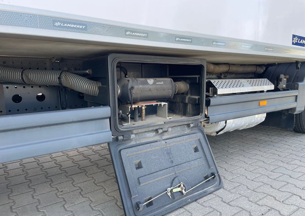 Mercedes-Benz ATEGO 818, IZOTERMA OGRZEWANA! - Φορτηγό κόφα: φωτογραφία 4 Mercedes-Benz ATEGO 818, IZOTERMA OGRZEWANA! - Φορτηγό κόφα: φωτογραφία 4