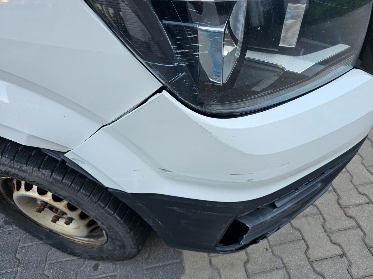 Επαγγελματικό αυτοκίνητο με μουσαμά MAN TGE 3.140 Plane + Ladebordwand / Leiche unfall: φωτογραφία 7