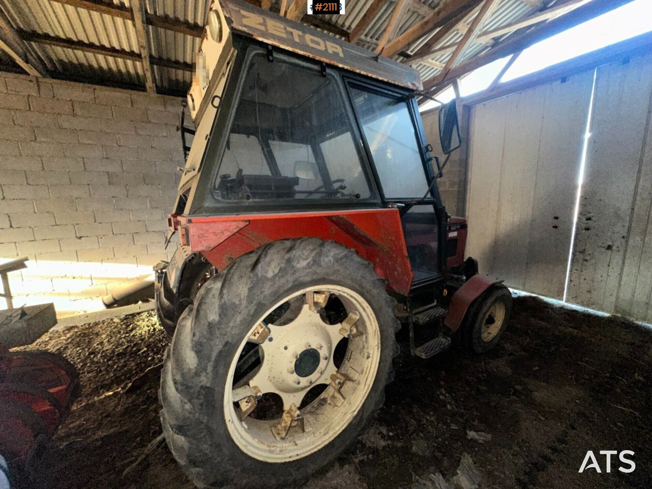 Tractor Zetor 5211 - Τρακτέρ: φωτογραφία 5 Tractor Zetor 5211 - Τρακτέρ: φωτογραφία 5