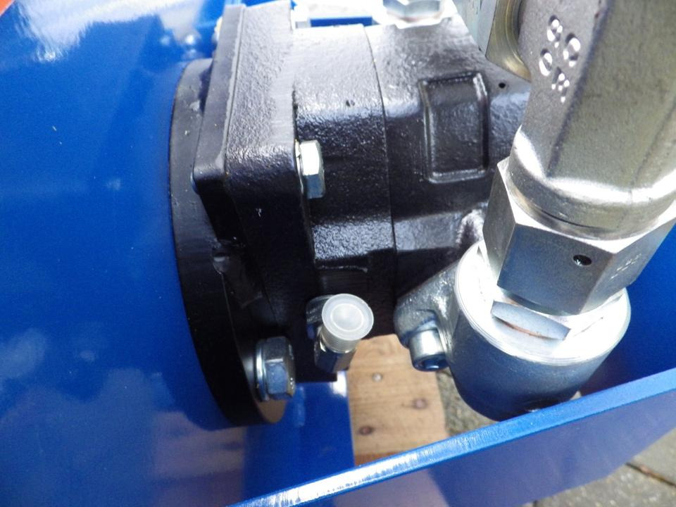 Καταστροφέας κλαδιών Mulcher Forstmulcher Bagger-Mulcher (netto 4500 Euro): φωτογραφία 11 Καταστροφέας κλαδιών Mulcher Forstmulcher Bagger-Mulcher (netto 4500 Euro): φωτογραφία 11