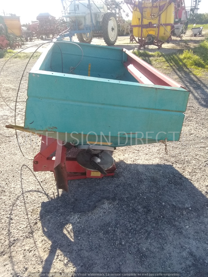 SULKY DISTRIBUTEUR D'ENGRAIS DPX 1155 - Λιπασματοδιανομέας: φωτογραφία 4 SULKY DISTRIBUTEUR D'ENGRAIS DPX 1155 - Λιπασματοδιανομέας: φωτογραφία 4