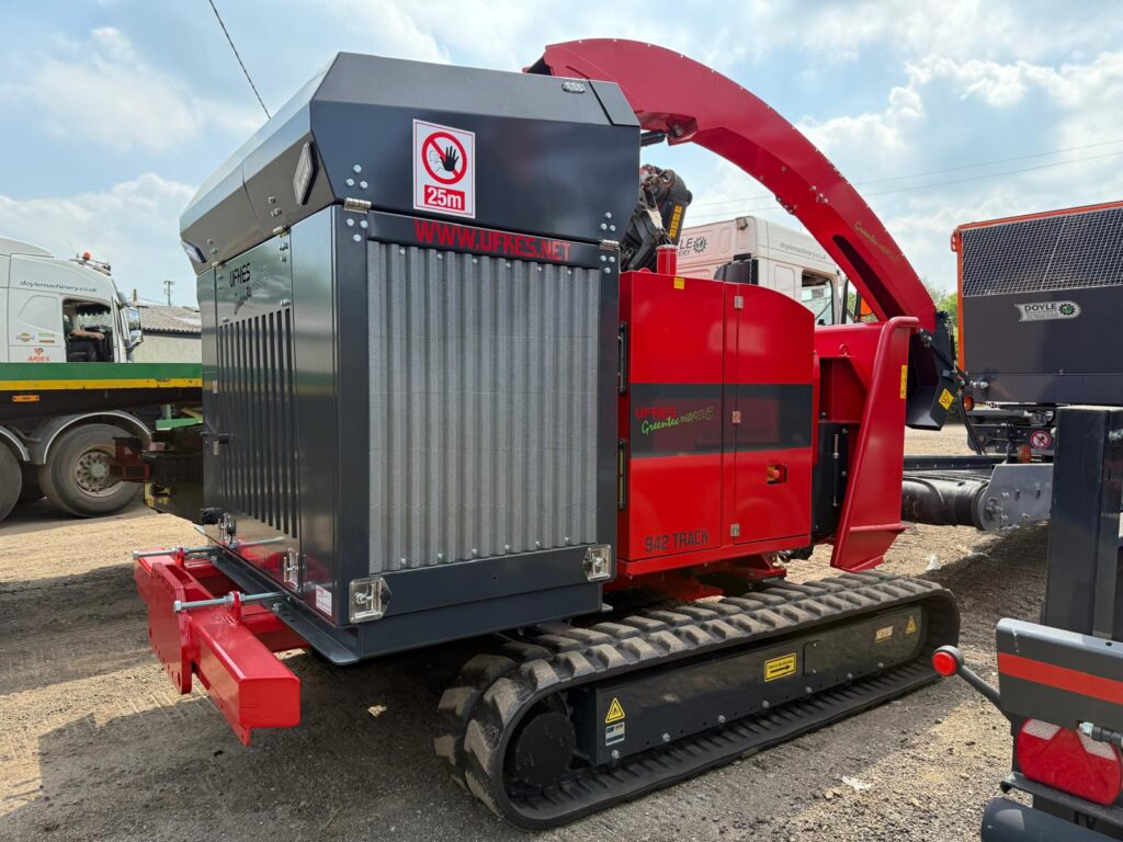 UFKES 942 Chipper - Θρυμματιστής: φωτογραφία 1 UFKES 942 Chipper - Θρυμματιστής: φωτογραφία 1