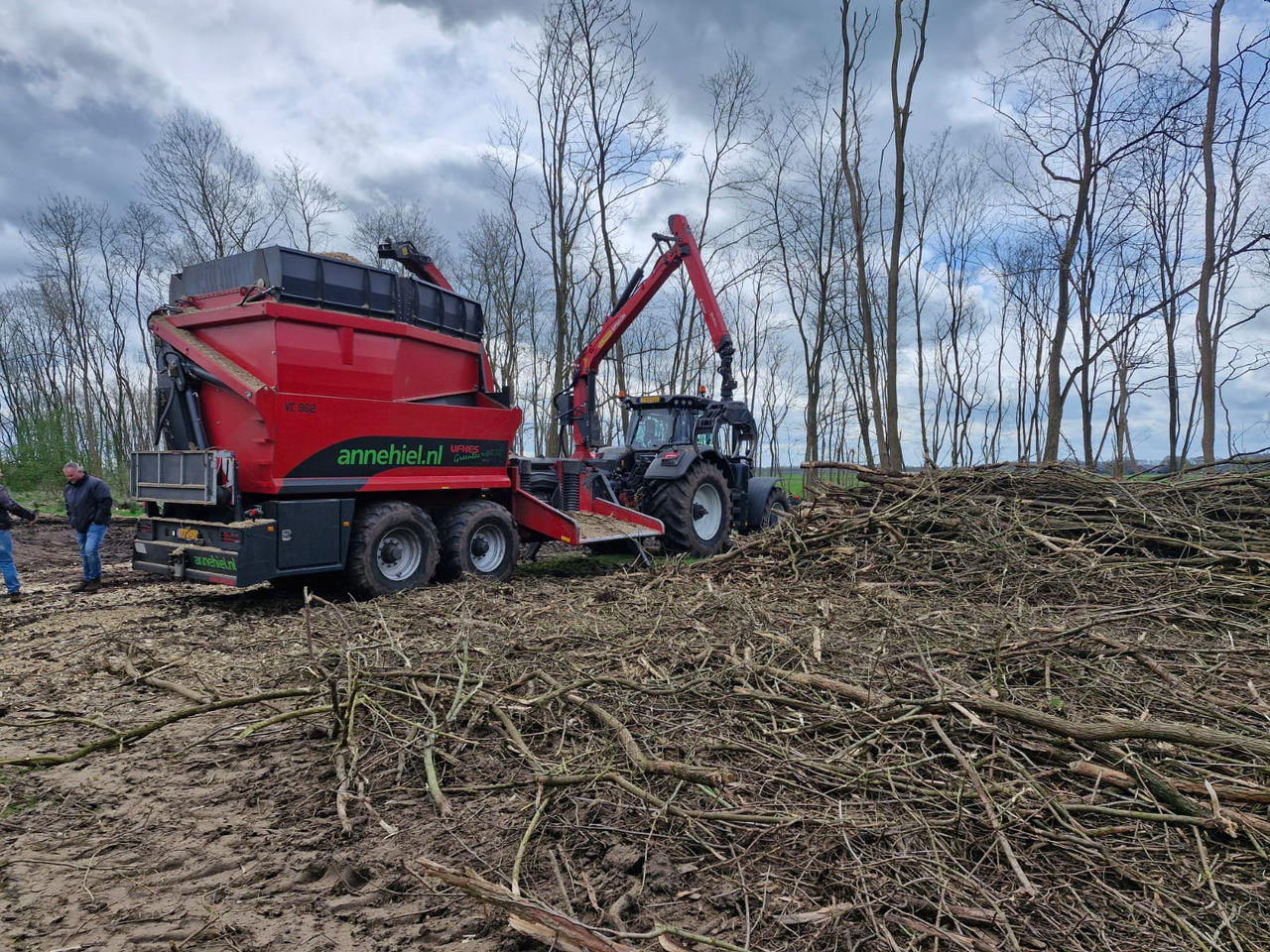 UFKES Greentec 972 Tracked Chipper - Θρυμματιστής: φωτογραφία 2 UFKES Greentec 972 Tracked Chipper - Θρυμματιστής: φωτογραφία 2
