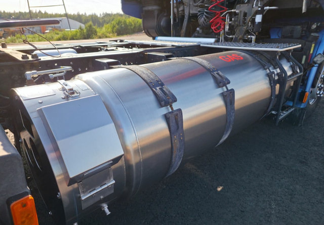 Τράκτορας IvecoStralis 460 4x2 CNG / LNG: φωτογραφία 9 Τράκτορας IvecoStralis 460 4x2 CNG / LNG: φωτογραφία 9