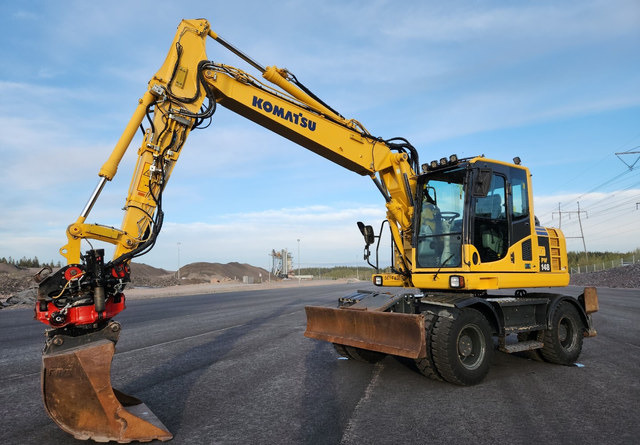 KOMATSU Komatsu PW148-8 Rototilt R6 - Τροχοφόρος εκσκαφέας: φωτογραφία 1 KOMATSU Komatsu PW148-8 Rototilt R6 - Τροχοφόρος εκσκαφέας: φωτογραφία 1