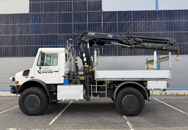Mercedes-BenzUnimog U5000 + Hiab 099 E-4 - Φορτηγό με ανοιχτή καρότσα, Φορτηγό με γερανό: φωτογραφία 2 Mercedes-BenzUnimog U5000 + Hiab 099 E-4 - Φορτηγό με ανοιχτή καρότσα, Φορτηγό με γερανό: φωτογραφία 2
