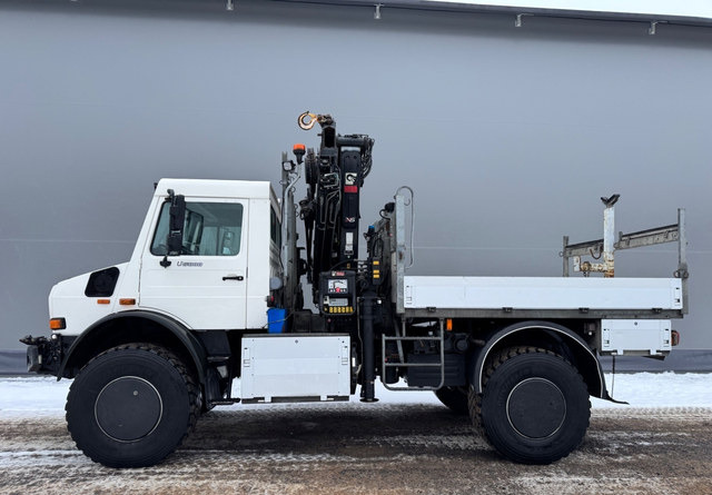 Mercedes-BenzUnimog U5000 + Nosturi Hiab 099 E-4 - Φορτηγό με ανοιχτή καρότσα, Φορτηγό με γερανό: φωτογραφία 2 Mercedes-BenzUnimog U5000 + Nosturi Hiab 099 E-4 - Φορτηγό με ανοιχτή καρότσα, Φορτηγό με γερανό: φωτογραφία 2