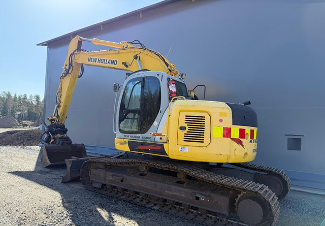 New HollandE235SR - Ερπυστριοφόρος εκσκαφέας: φωτογραφία 3 New HollandE235SR - Ερπυστριοφόρος εκσκαφέας: φωτογραφία 3