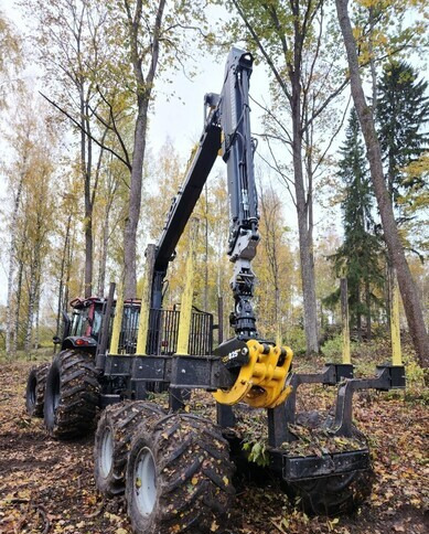 Valtra N123 + Kronos 140 4WDM + Cranab HC8 - Δασικά μηχανήματα: φωτογραφία 3 Valtra N123 + Kronos 140 4WDM + Cranab HC8 - Δασικά μηχανήματα: φωτογραφία 3