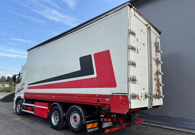 VolvoFH13 500 6x2 Ketjupurku + Rahtikaappi - Άλλα μηχανήματα: φωτογραφία 3 VolvoFH13 500 6x2 Ketjupurku + Rahtikaappi - Άλλα μηχανήματα: φωτογραφία 3