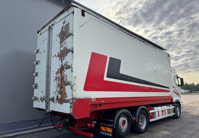 VolvoFH13 500 6x2 Rahtikaappi - Φορτηγό κόφα: φωτογραφία 4 VolvoFH13 500 6x2 Rahtikaappi - Φορτηγό κόφα: φωτογραφία 4