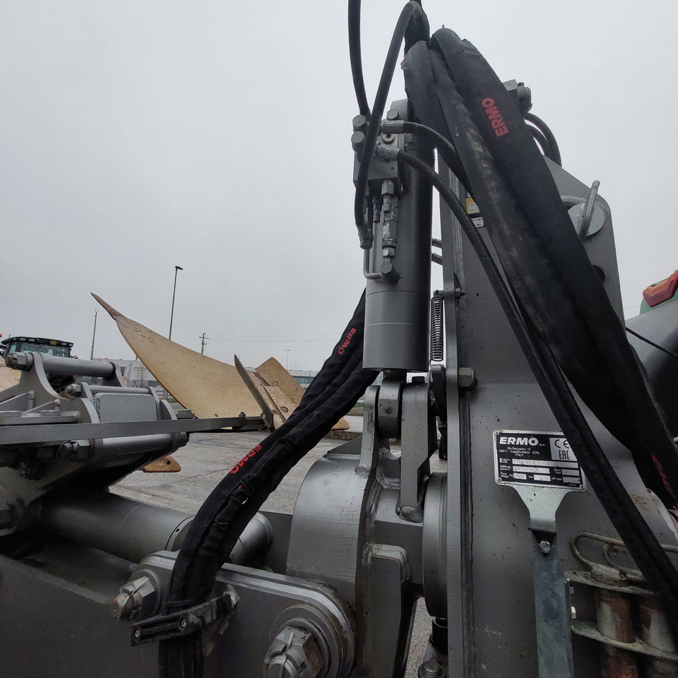 ARATRO ERMO - Άροτρο: φωτογραφία 5 ARATRO ERMO - Άροτρο: φωτογραφία 5