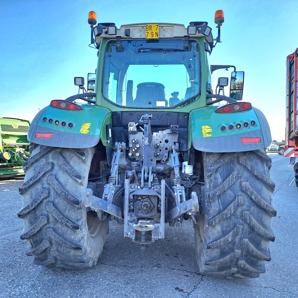 FENDT 720 VARIO PROFI - ASTA AGRIBERTOCCHI - Τρακτέρ: φωτογραφία 3 FENDT 720 VARIO PROFI - ASTA AGRIBERTOCCHI - Τρακτέρ: φωτογραφία 3