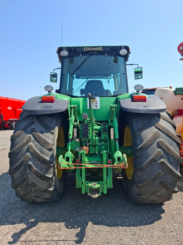 JOHN DEERE 8230 - ASTA AGRIBERTOCCHI - Τρακτέρ: φωτογραφία 2 JOHN DEERE 8230 - ASTA AGRIBERTOCCHI - Τρακτέρ: φωτογραφία 2