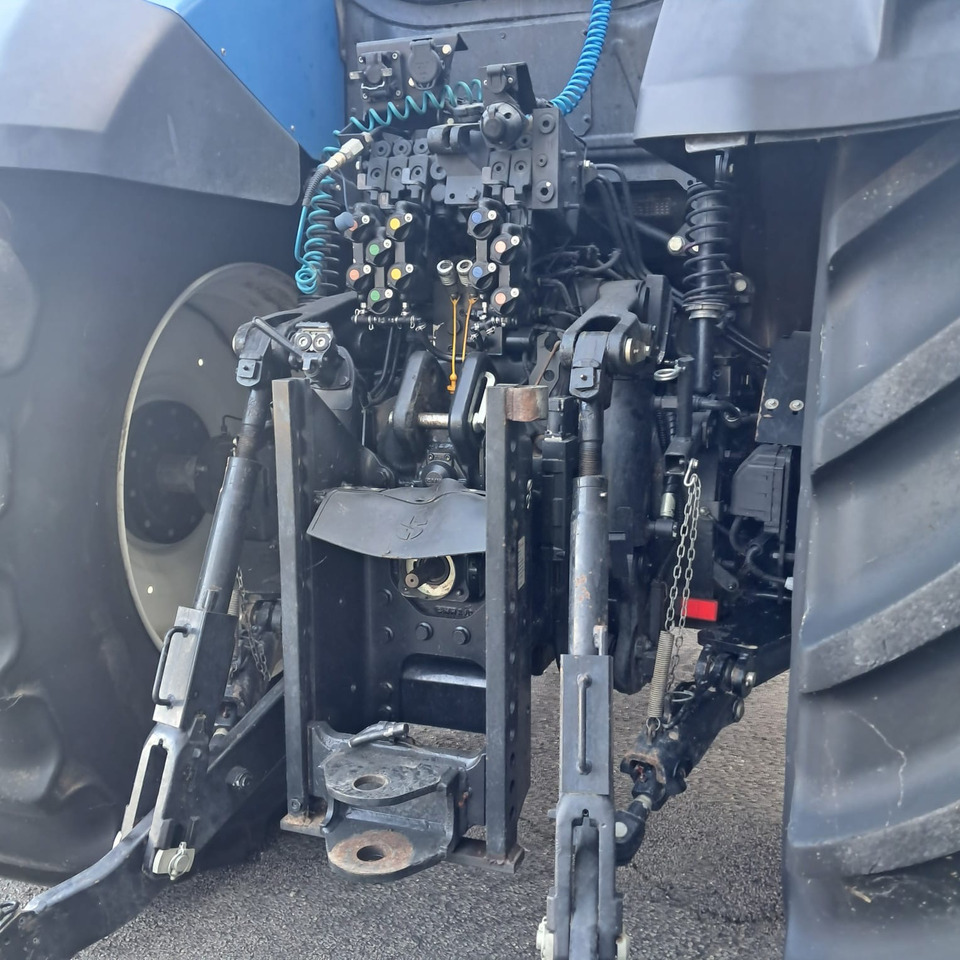 NEW HOLLAND T7 HD - Τρακτέρ: φωτογραφία 5 NEW HOLLAND T7 HD - Τρακτέρ: φωτογραφία 5