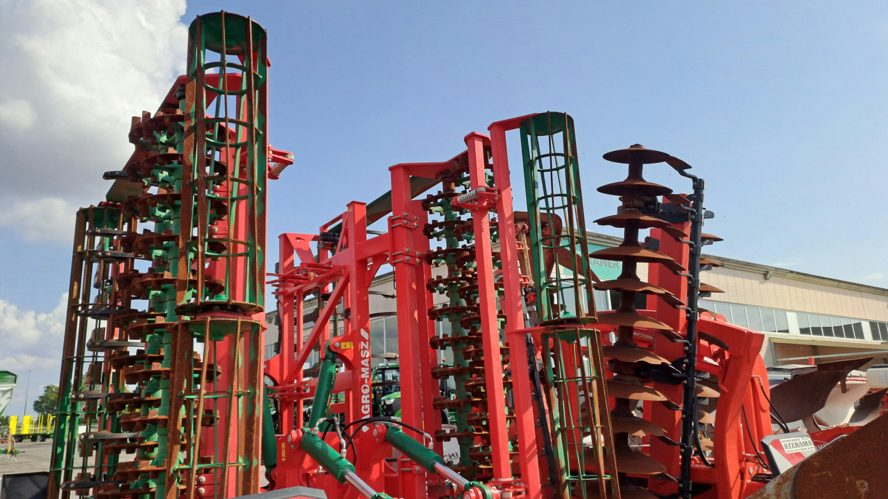 VIBROCOLTIVATORE AGRO-MASZ AUC50 - Σβάρνα: φωτογραφία 4 VIBROCOLTIVATORE AGRO-MASZ AUC50 - Σβάρνα: φωτογραφία 4