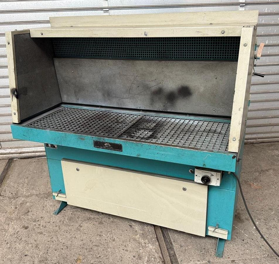 Absaugtisch BECK - Βιομηχανικός εξοπλισμός κλιματισμού: φωτογραφία 1 Absaugtisch BECK - Βιομηχανικός εξοπλισμός κλιματισμού: φωτογραφία 1