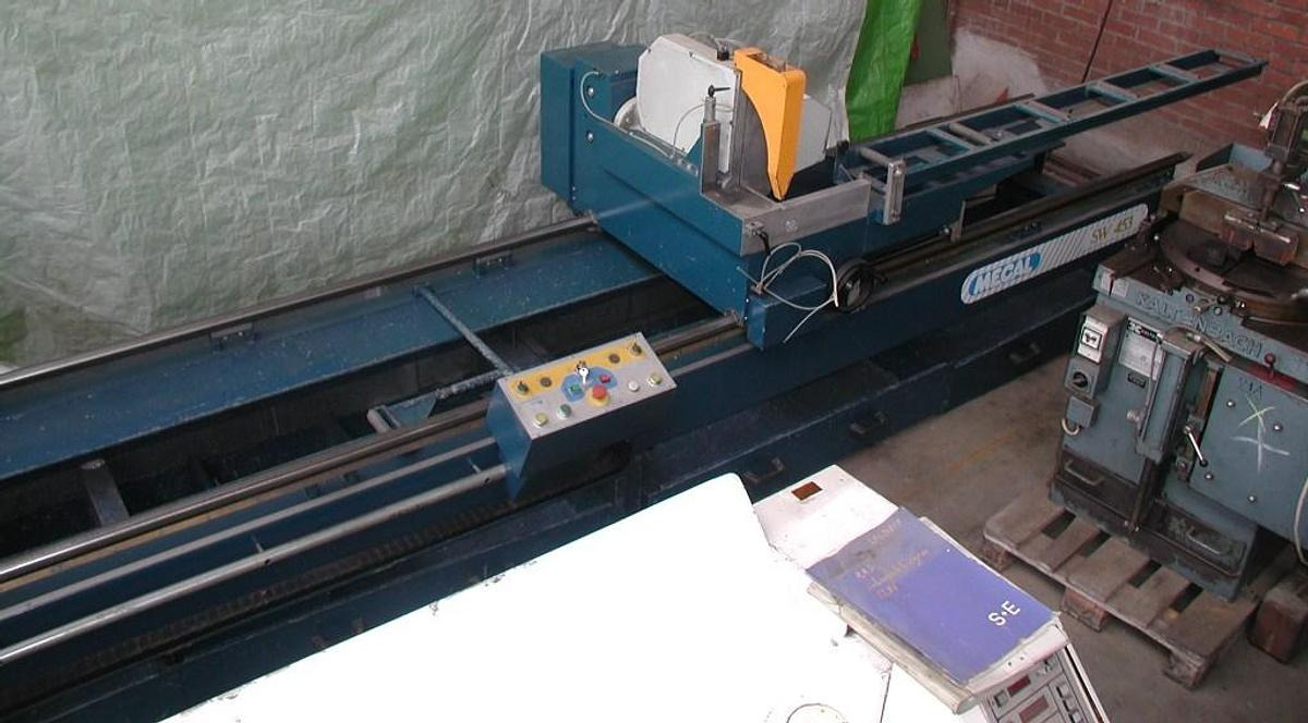 Doppelgehrungskreissäge MECAL - Μηχανήμα επεξεργασίας μετάλλου: φωτογραφία 4 Doppelgehrungskreissäge MECAL - Μηχανήμα επεξεργασίας μετάλλου: φωτογραφία 4