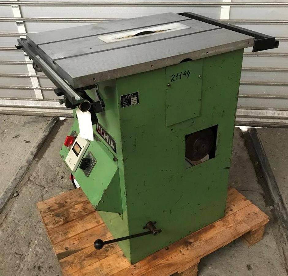 Präzisions-Holzkreissäge ULMIA - Ξυλουργικό μηχάνημα: φωτογραφία 2 Präzisions-Holzkreissäge ULMIA - Ξυλουργικό μηχάνημα: φωτογραφία 2