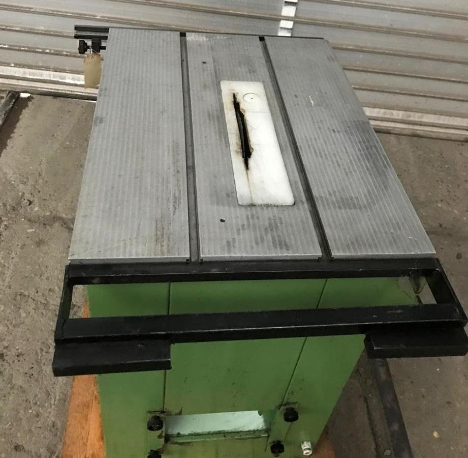 Präzisions-Holzkreissäge ULMIA - Ξυλουργικό μηχάνημα: φωτογραφία 4 Präzisions-Holzkreissäge ULMIA - Ξυλουργικό μηχάνημα: φωτογραφία 4