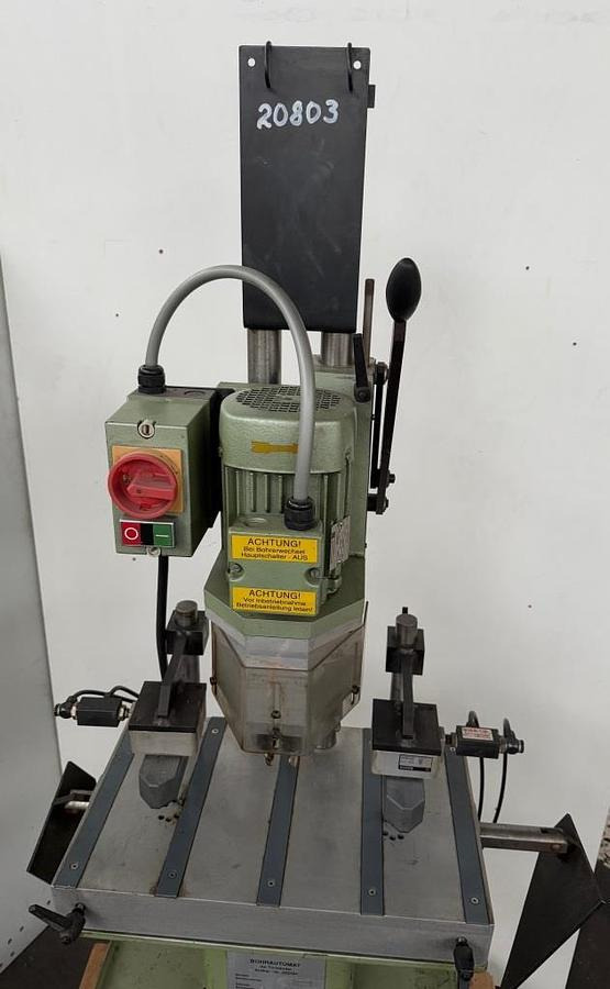 Türbänder-Bohrautomat SCHÜCO - Κολωνάτο δράπανο: φωτογραφία 2 Türbänder-Bohrautomat SCHÜCO - Κολωνάτο δράπανο: φωτογραφία 2