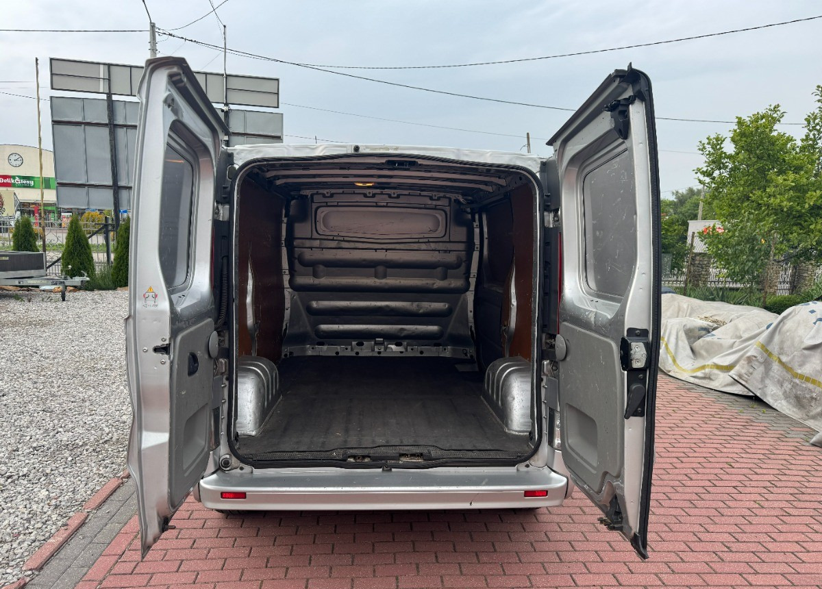 Opel Vivaro L1H1 Blaszak 3 osobowy Klimatyzacja - Βαν: φωτογραφία 5 Opel Vivaro L1H1 Blaszak 3 osobowy Klimatyzacja - Βαν: φωτογραφία 5