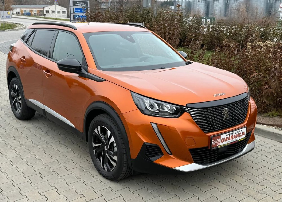 Peugeot 2008 Peugeot 1.2 benz 100 km Allure 6tys przebieg fabrycznie nowy - SUV: φωτογραφία 3 Peugeot 2008 Peugeot 1.2 benz 100 km Allure 6tys przebieg fabrycznie nowy - SUV: φωτογραφία 3