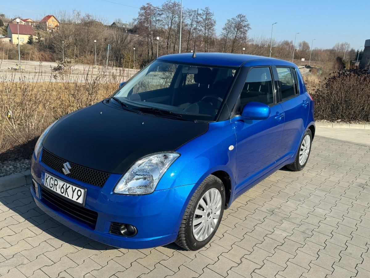 Suzuki Swift 1.3 benzyna 90km Klimatyzacja 136tys przebieg Auto prywatne zadbane - Αυτοκίνητο: φωτογραφία 3 Suzuki Swift 1.3 benzyna 90km Klimatyzacja 136tys przebieg Auto prywatne zadbane - Αυτοκίνητο: φωτογραφία 3