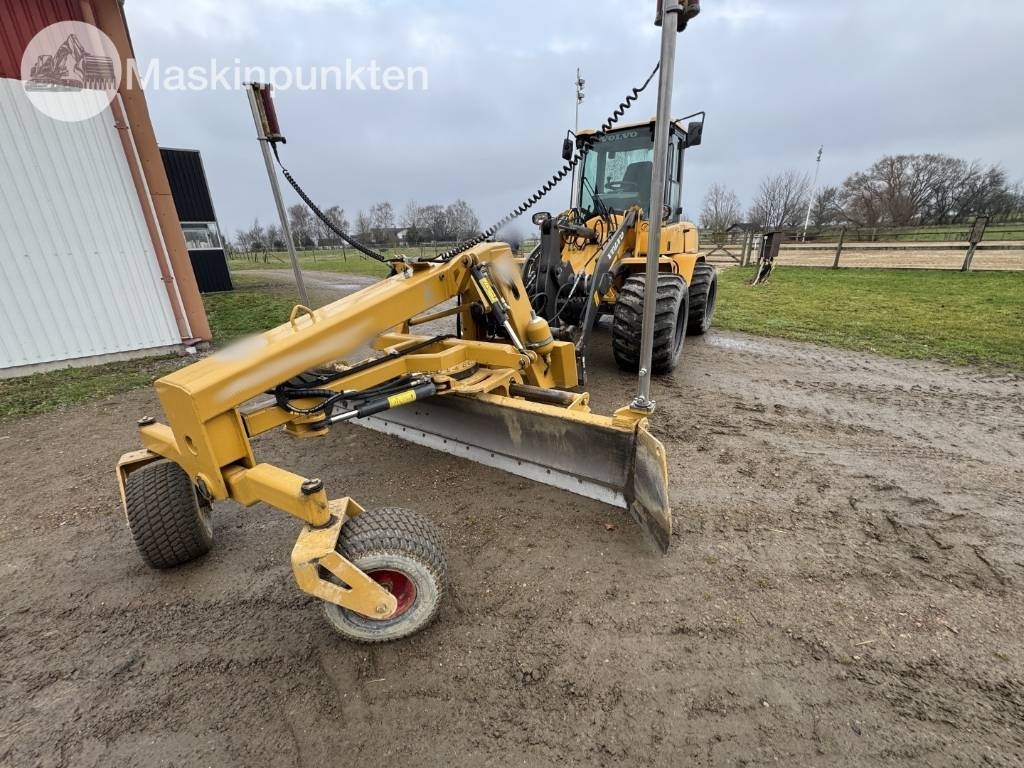 AP Twister lll 2600 - Γκρέιντερ: φωτογραφία 1 AP Twister lll 2600 - Γκρέιντερ: φωτογραφία 1