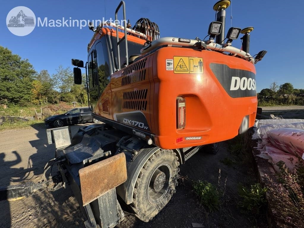 Doosan DX 170 W-5 + Tippvagn + Redskap - Τροχοφόρος εκσκαφέας: φωτογραφία 3 Doosan DX 170 W-5 + Tippvagn + Redskap - Τροχοφόρος εκσκαφέας: φωτογραφία 3