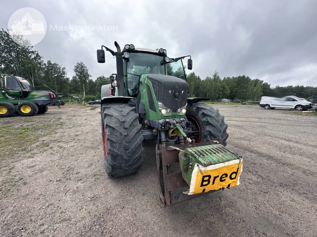 Fendt 824 Vario - Τρακτέρ: φωτογραφία 4 Fendt 824 Vario - Τρακτέρ: φωτογραφία 4