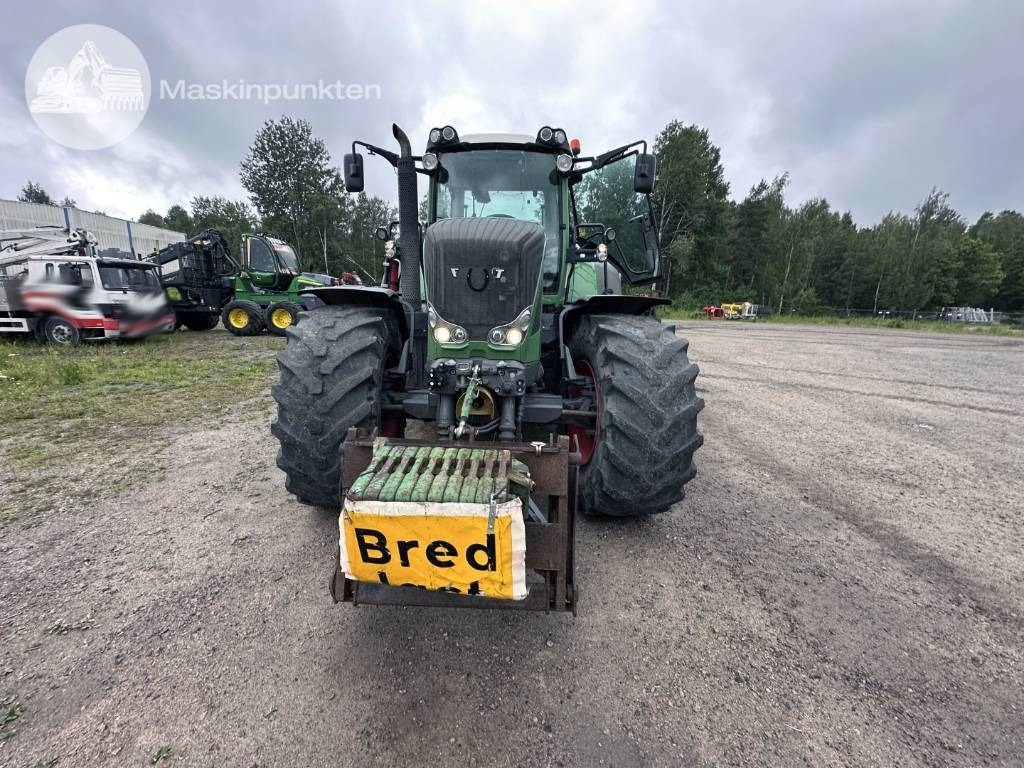 Fendt 824 Vario - Τρακτέρ: φωτογραφία 3 Fendt 824 Vario - Τρακτέρ: φωτογραφία 3