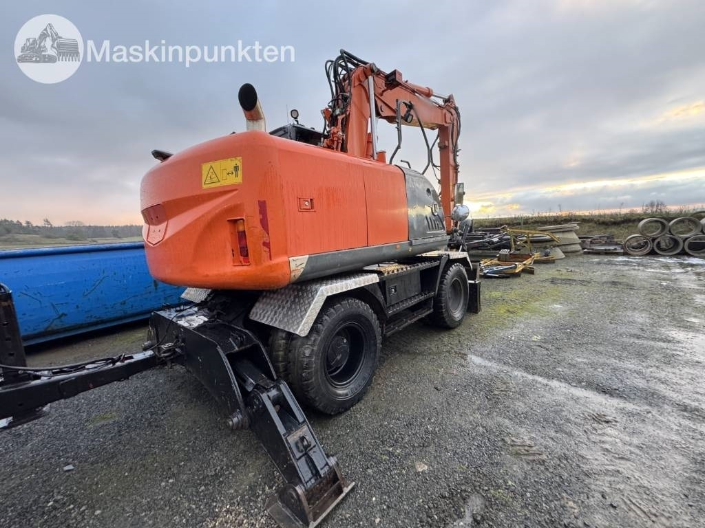 Hitachi ZX 140 W-3 Med vagn och redskap! - Τροχοφόρος εκσκαφέας: φωτογραφία 3 Hitachi ZX 140 W-3 Med vagn och redskap! - Τροχοφόρος εκσκαφέας: φωτογραφία 3