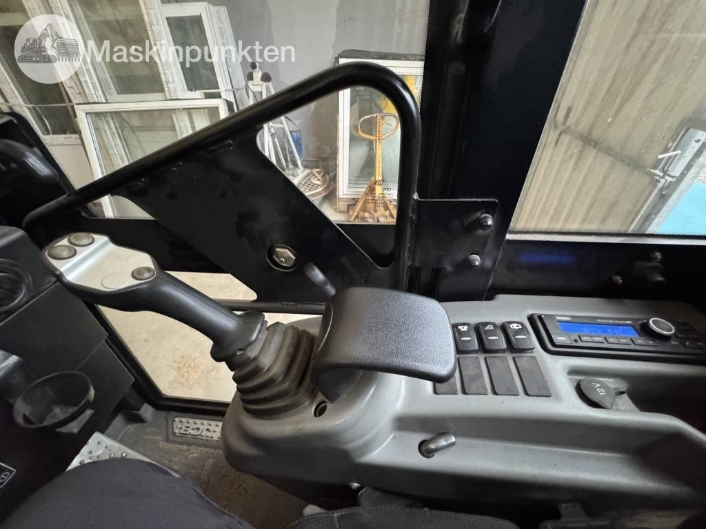 Μίσθωση JCB 403  JCB 403: φωτογραφία 44