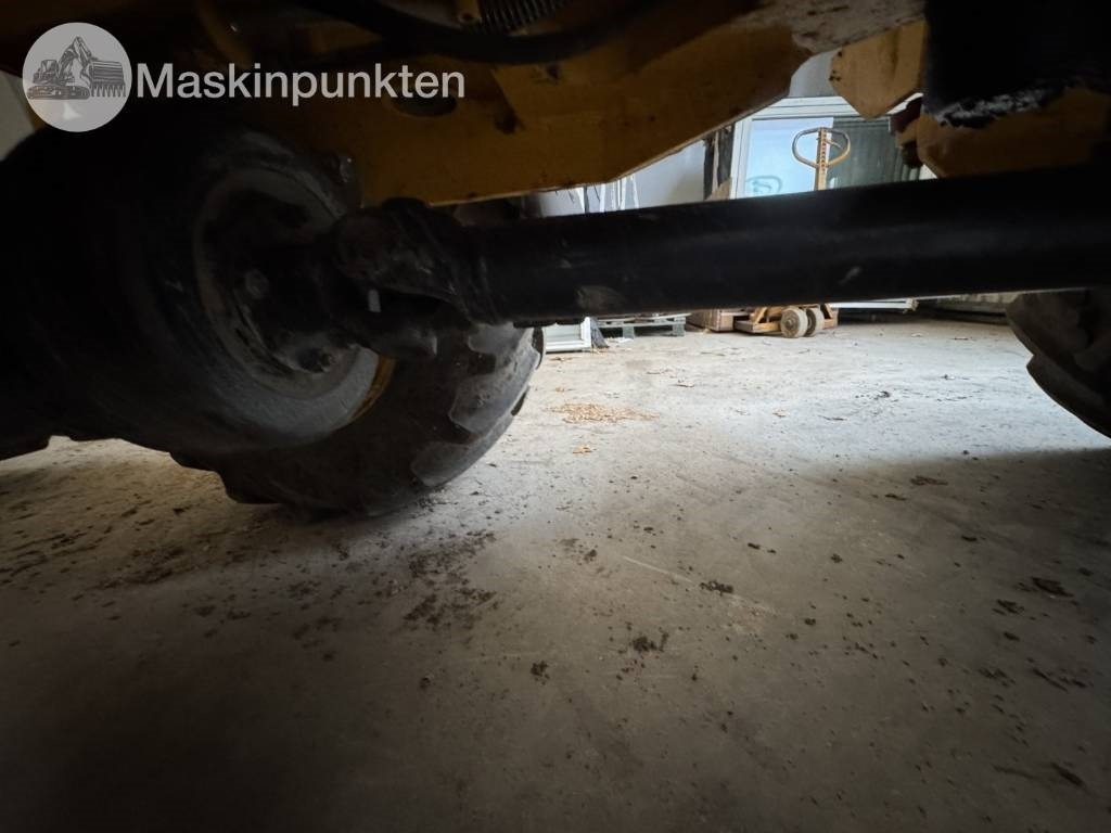 Μίσθωση JCB 403  JCB 403: φωτογραφία 8