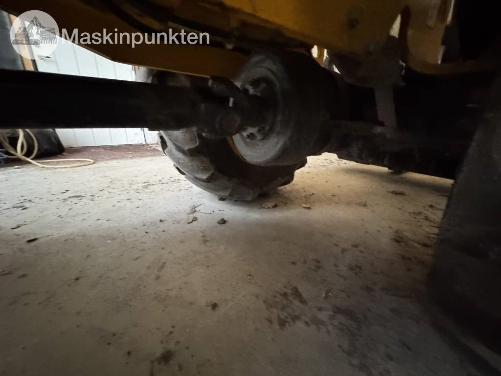 Μίσθωση JCB 403  JCB 403: φωτογραφία 20