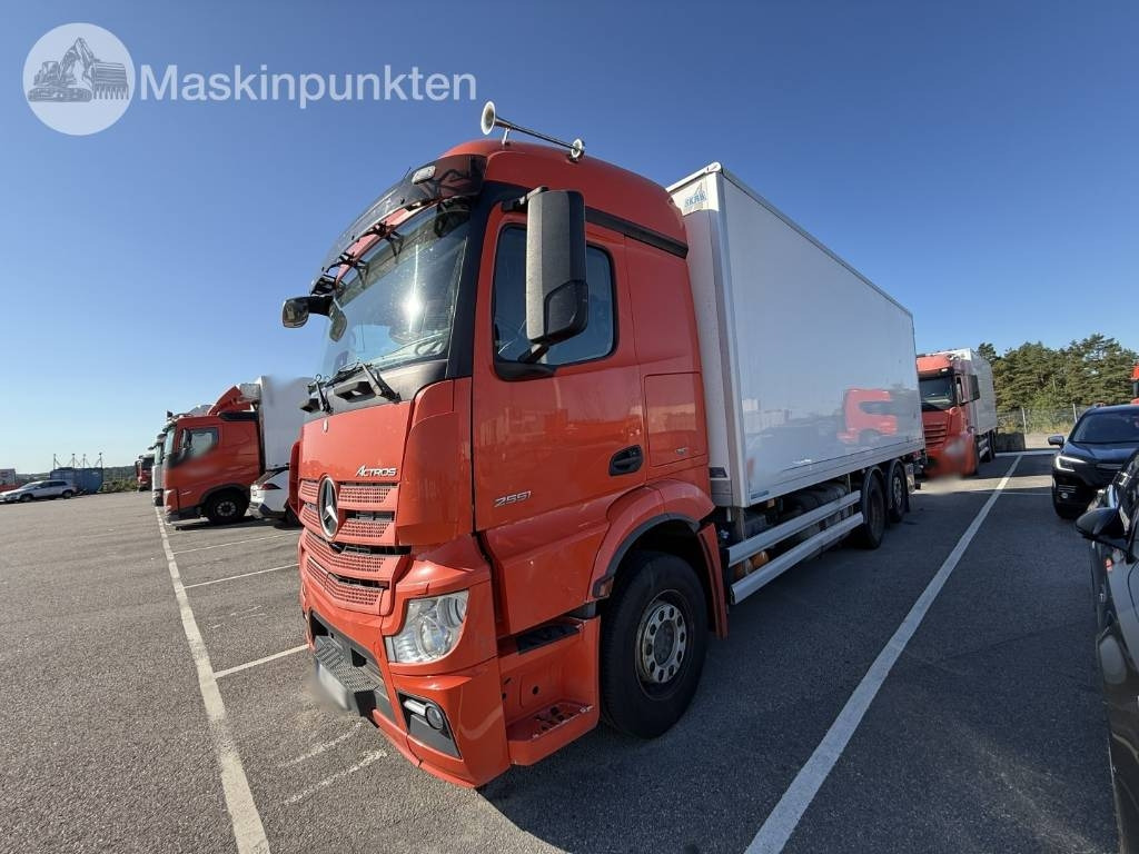 Mercedes-Benz Actros 2551 - Φορτηγό ψυγείο: φωτογραφία 1 Mercedes-Benz Actros 2551 - Φορτηγό ψυγείο: φωτογραφία 1
