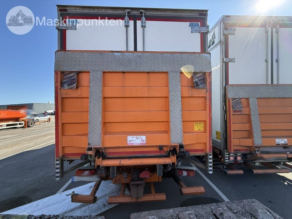 Mercedes-Benz Actros 2551 - Φορτηγό ψυγείο: φωτογραφία 5 Mercedes-Benz Actros 2551 - Φορτηγό ψυγείο: φωτογραφία 5